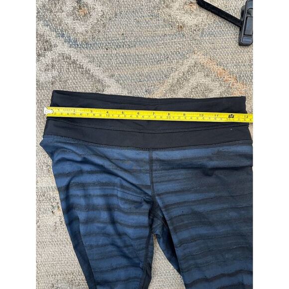Lululemon Womens Navy Black Run Inspire Top Speed Crop Leggings Size 4 - Picture 10 of 12